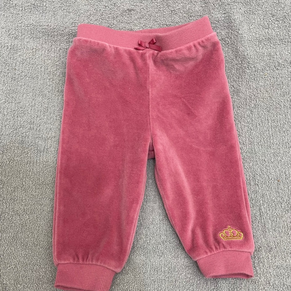 Juicy Couture Kids Pink Velour‎ Ruffle Back Joggers Crown Logo 6/9M RN130323